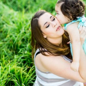 Sweet kisses for the expecting mom Vanessa