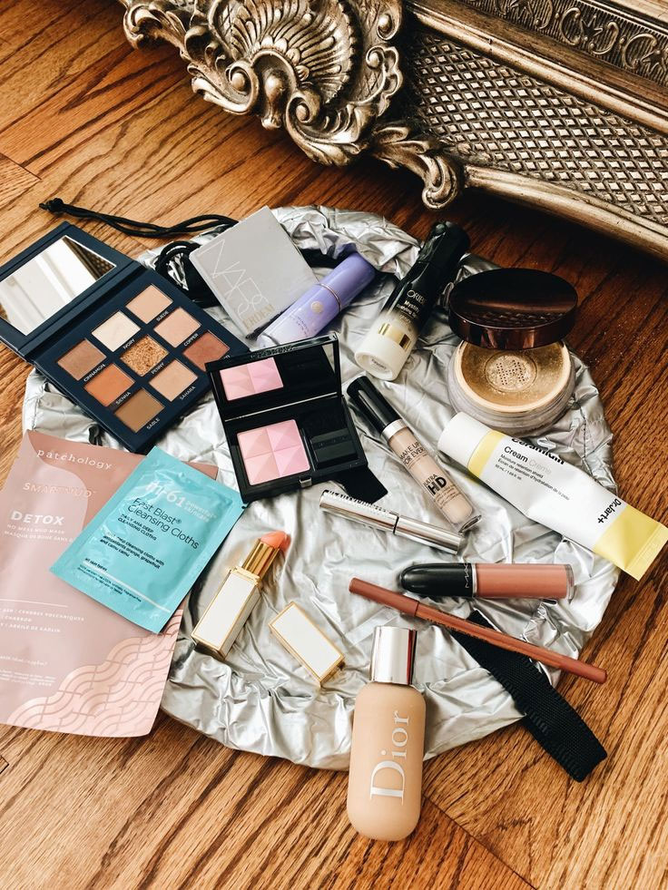 Melissa_Grace_Makeup_Lessons_Bag_Detox_Image_1